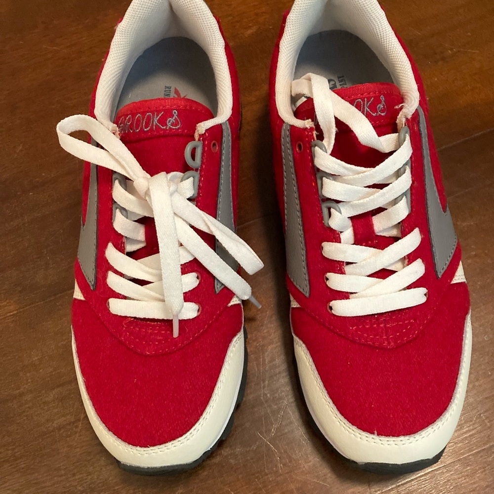 Brooks sneakers
